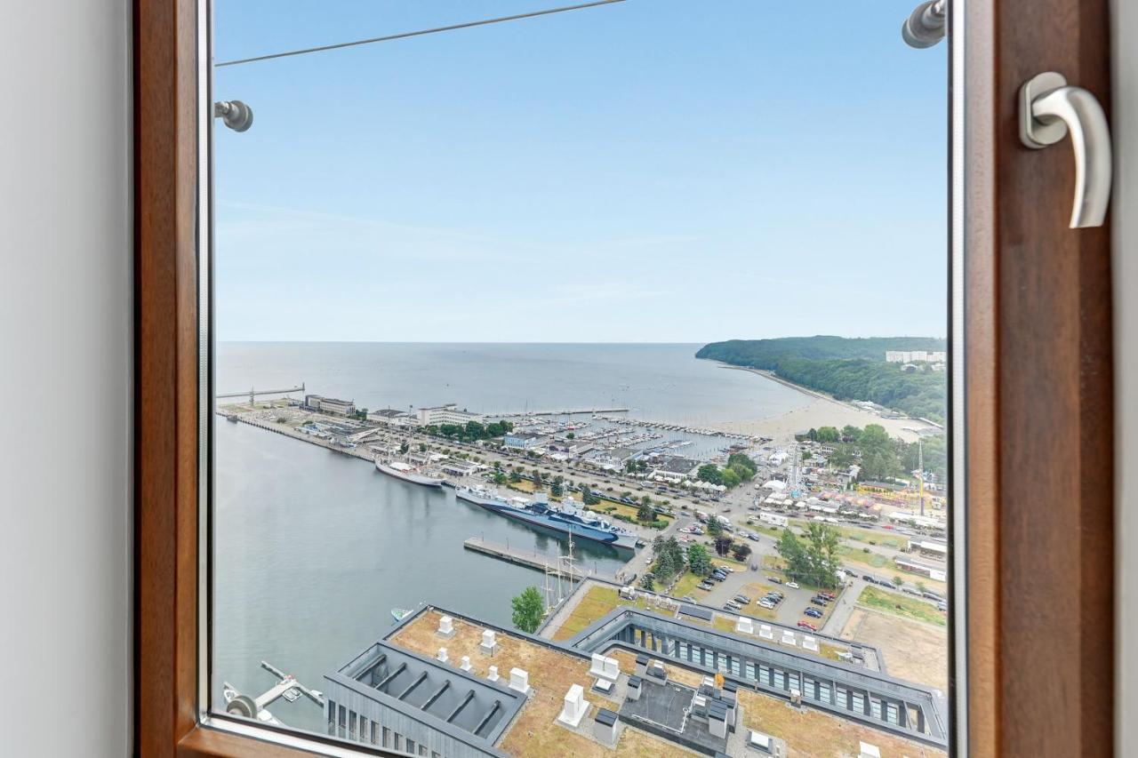 Sea Towers Apartment กดิเนีย ภายนอก รูปภาพ