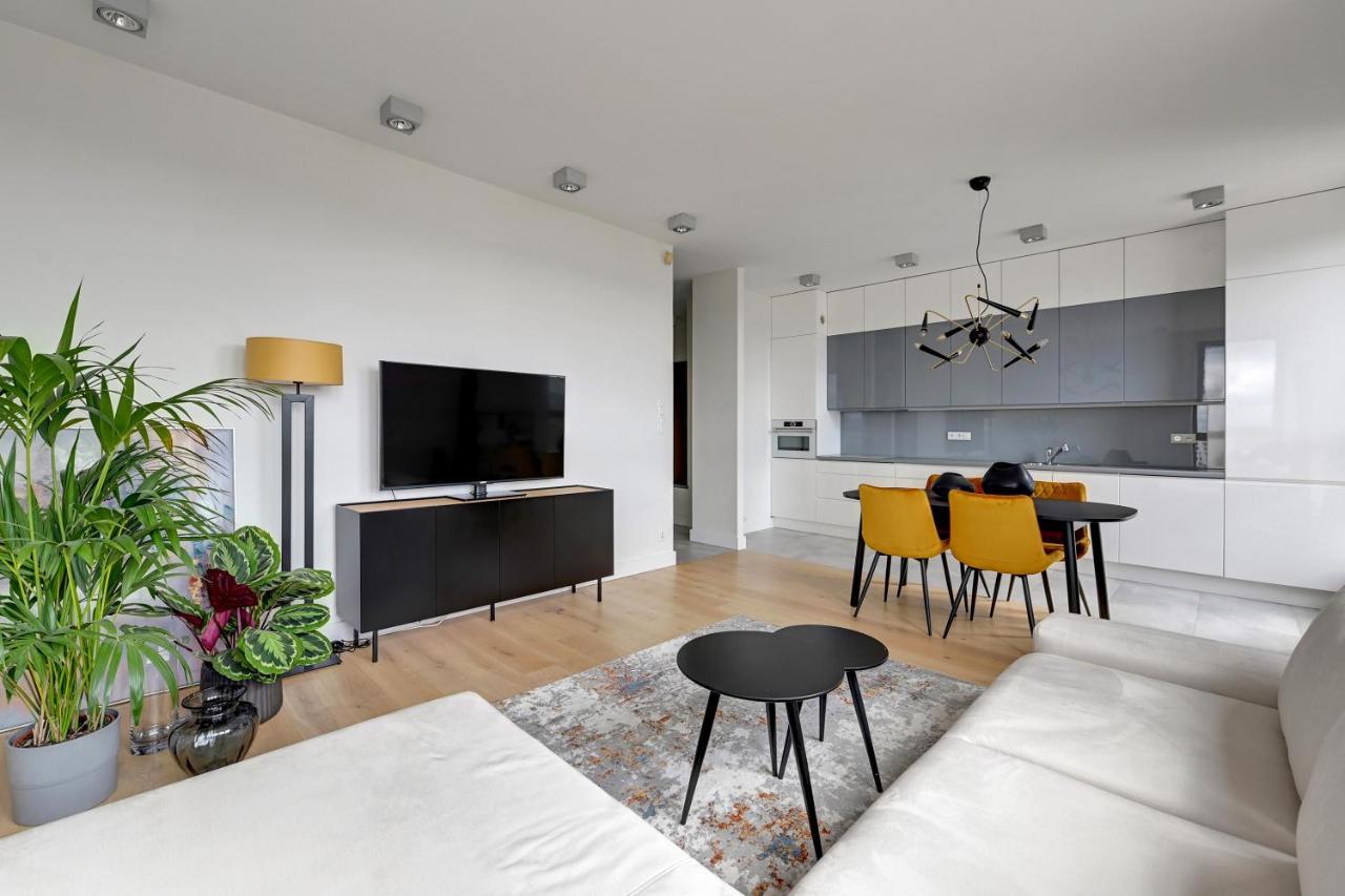 Sea Towers Apartment กดิเนีย ภายนอก รูปภาพ