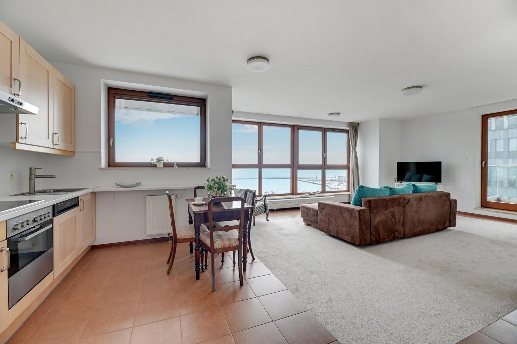 Sea Towers Apartment กดิเนีย ภายนอก รูปภาพ