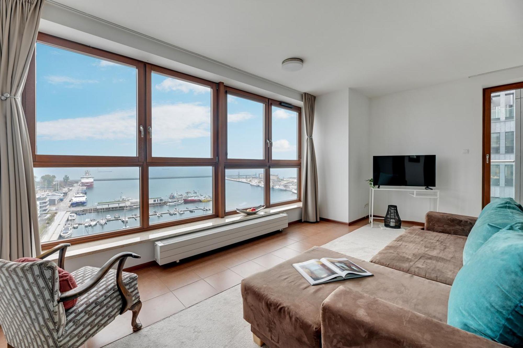 Sea Towers Apartment กดิเนีย ภายนอก รูปภาพ