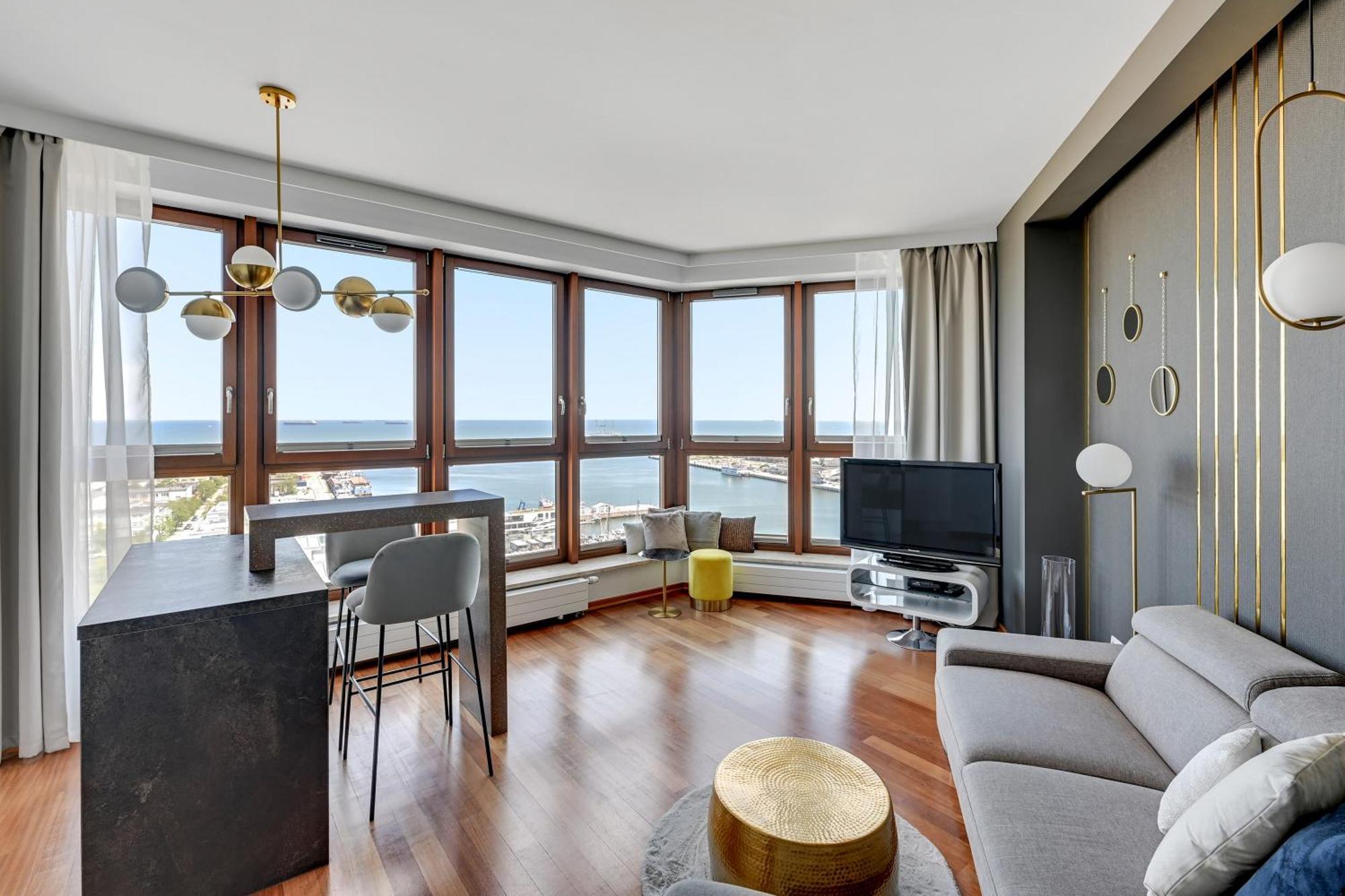 Sea Towers Apartment กดิเนีย ภายนอก รูปภาพ